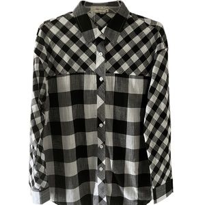 Black & White Long Sleeve Plaid Shirt Size M